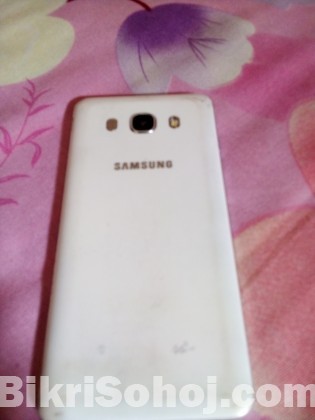 Samsung galaxy j5 108
